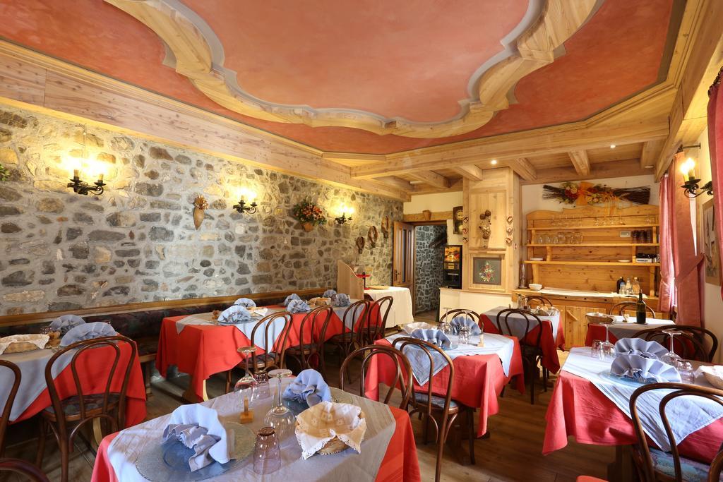 Albergo Centrale Forni di Sopra Dış mekan fotoğraf