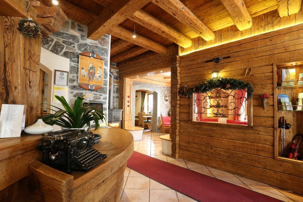 Albergo Centrale Forni di Sopra Dış mekan fotoğraf