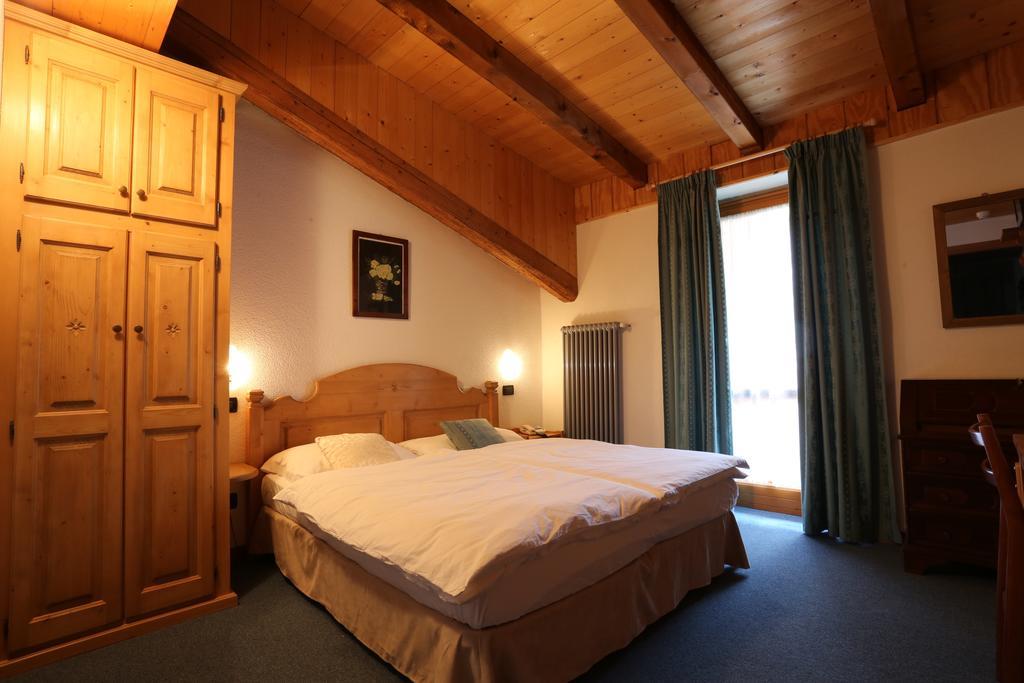 Albergo Centrale Forni di Sopra Oda fotoğraf