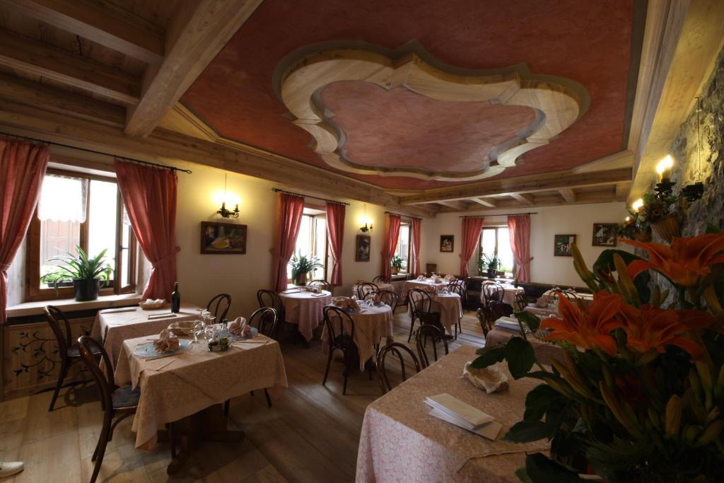 Albergo Centrale Forni di Sopra Dış mekan fotoğraf